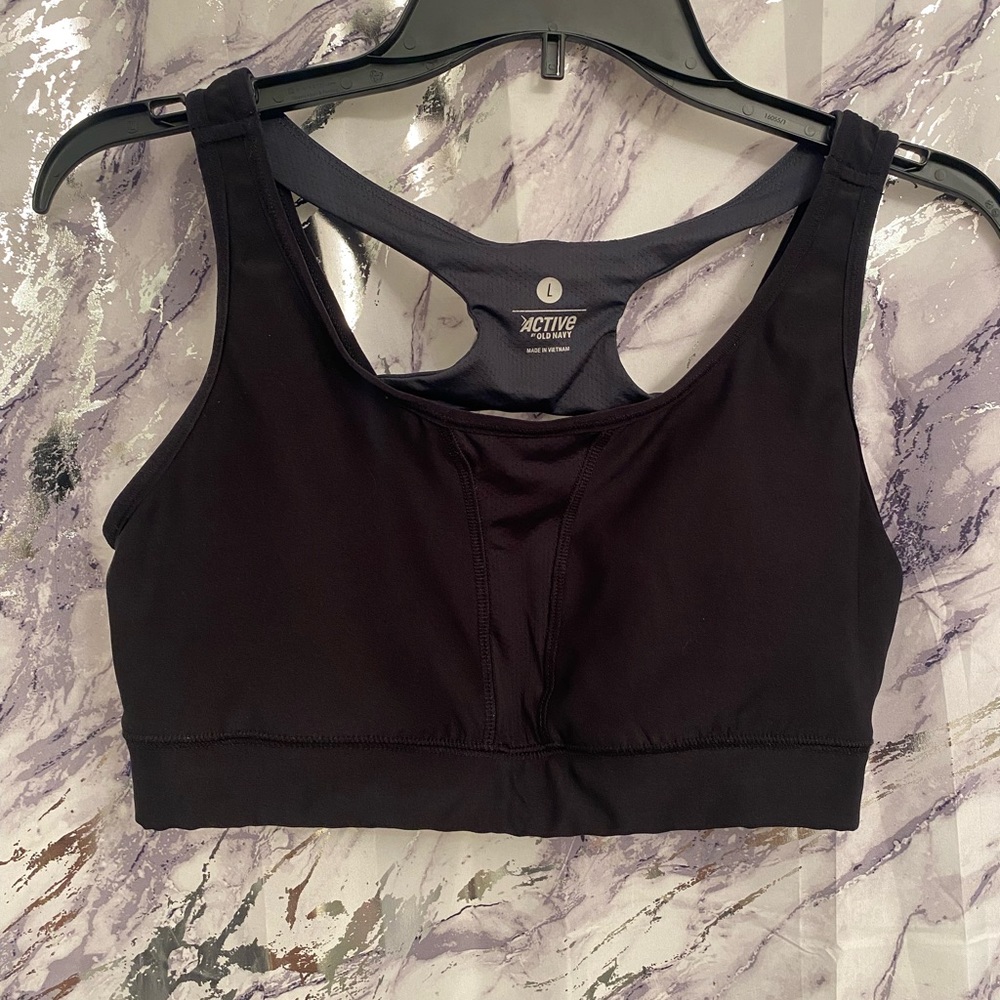 Sports bra